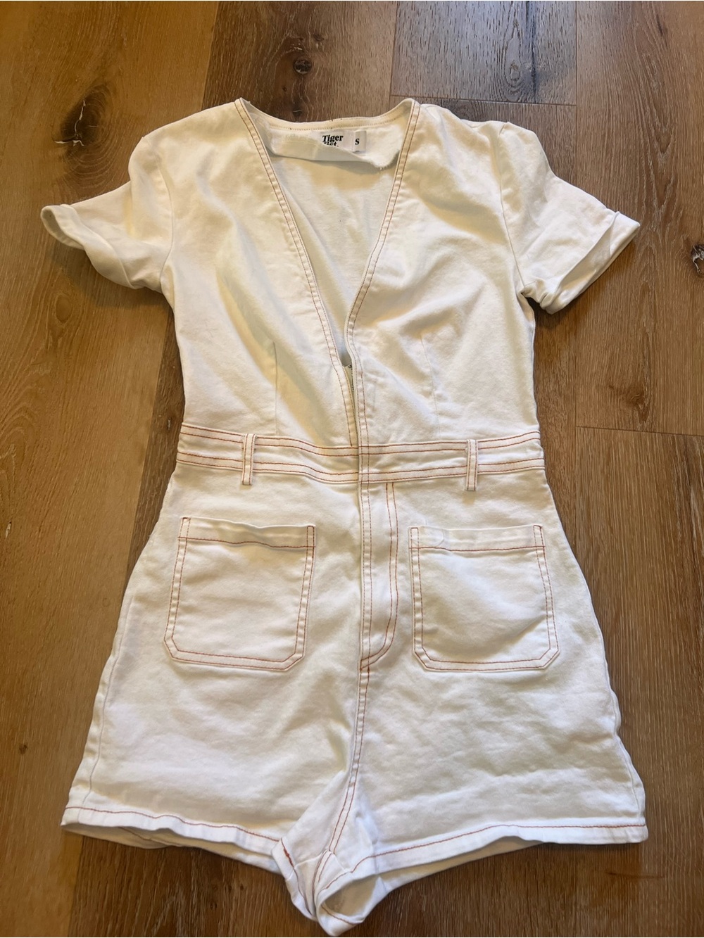 Tiger Mist Small White Short Sleeve Romper